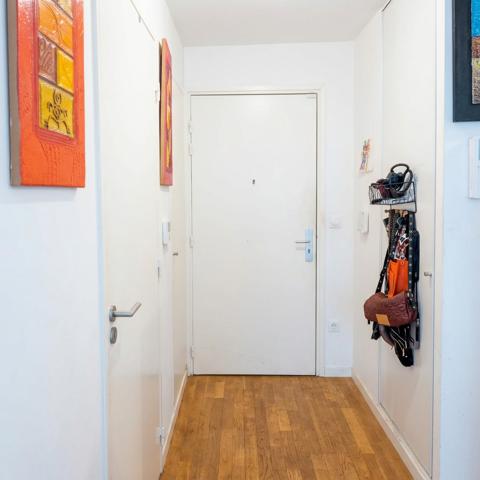 Appartement
         3 pièces
        - 64 m² 395 200 € *