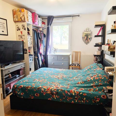 Appartement
         3 pièces
        - 64 m² 395 200 € *