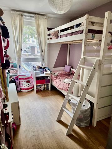 Appartement
         3 pièces
        - 64 m² 395 200 € *