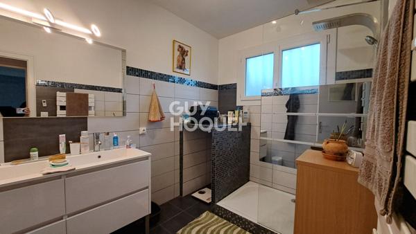 Maison d'environ 140 m² à Rion Des Landes (40370)