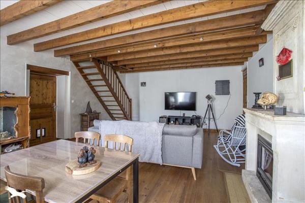 Maison à vendre |  Bords |  6 pièces | 236 m²