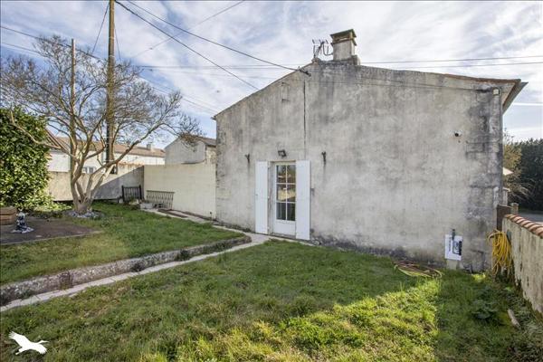 Maison à vendre |  Bords |  6 pièces | 236 m²