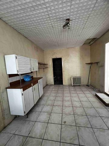 MAISON AVEC GARAGE ET TERRAIN