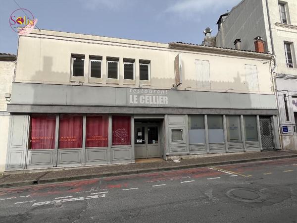 Immeuble commercial Emplacement n°1 au coeur de COGNAC ...