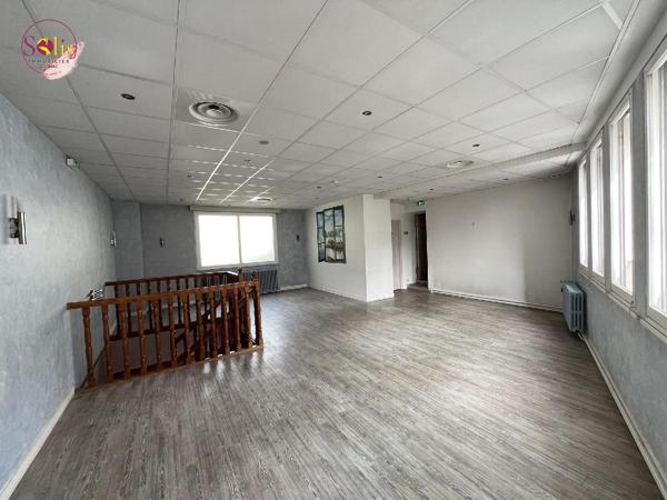 Immeuble commercial Emplacement n°1 au coeur de COGNAC ...