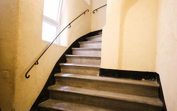 Immeuble à vendre    9 pièces •  Les Vans