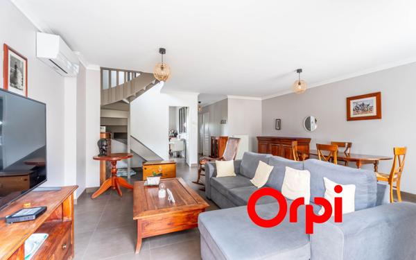 Maison à vendre    5 pièces • 104 m2 Saint-Genis-Laval