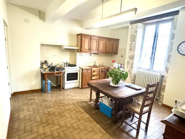 Maison ancienne de 202 m²