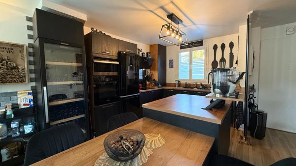 Centre Ville  - Maison 4PP - 3chbres - ext - Garage