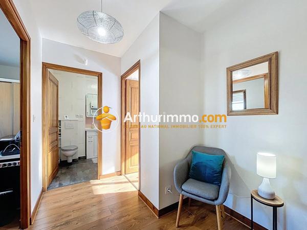 Vente                                                      Maison
                        
                     5 pièces                      110 m2                     à L'Isle-d'Abeau