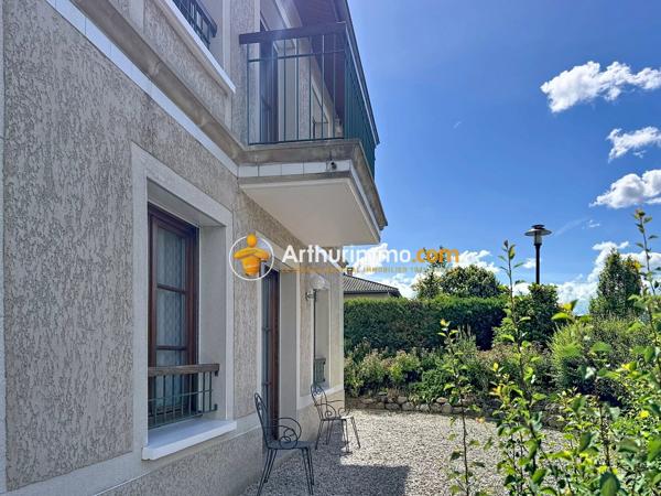 Vente                                                      Maison
                        
                     5 pièces                      110 m2                     à L'Isle-d'Abeau