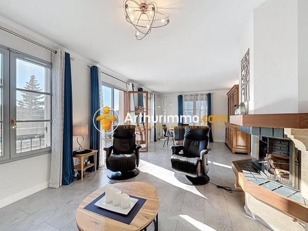 Vente                                                      Maison
                        
                     5 pièces                      110 m2                     à L'Isle-d'Abeau