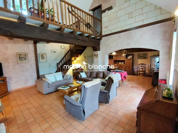LONGERE A VENDRE : VILLEVEQUE