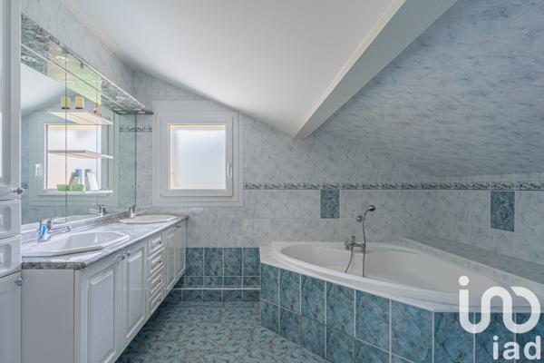 Maison à vendre 7 pièces 180 m² Sallanches