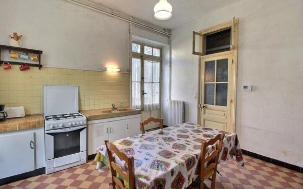 Maison à vendre    7 pièces •  Saint-Genix-sur-Guiers