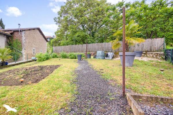 Maison à vendre |  Chabanais |  4 pièces | 139 m²