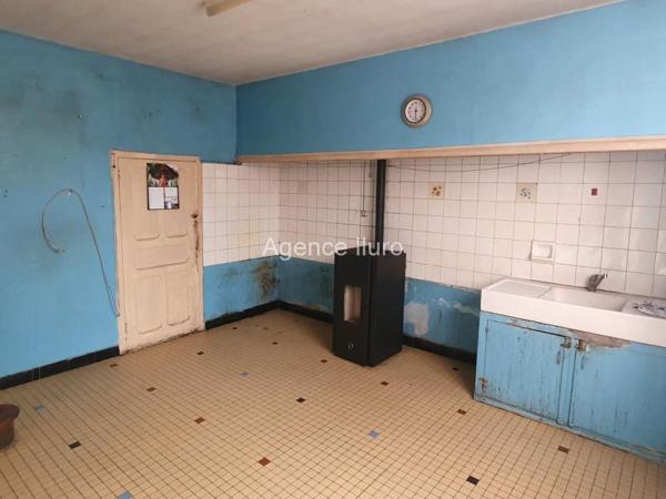 Maison - Oloron-sainte-marie - Réf.:205418 PETIT PRIX A SAISIR EN EXCLUSIVITE - MAISON DE VILLE AVEC JARDINET ET GARAGE AU COEUR D'OLORON