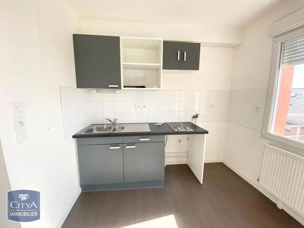Appartement à louer 2 pièces 51.06m² Louvroil (59720)