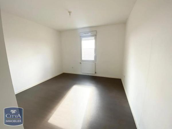 Appartement à louer 2 pièces 51.06m² Louvroil (59720)