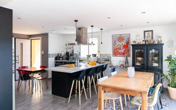 Maison à vendre    4 pièces • 134 m2 Ollioules