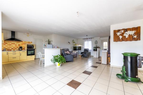 Maison à vendre 293 216 € Saint-Mathurin 4 p 89 m² DPE D
