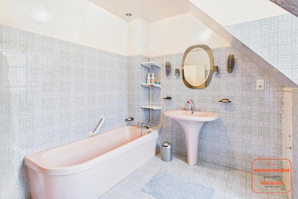 TRES BELLE PROPRIETE DE PLUS DE 200m2 SUR 5964m2