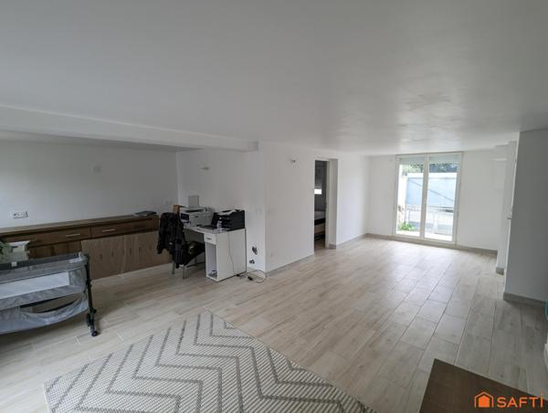 maison de 143 m² avec piscine et appartement indépendant