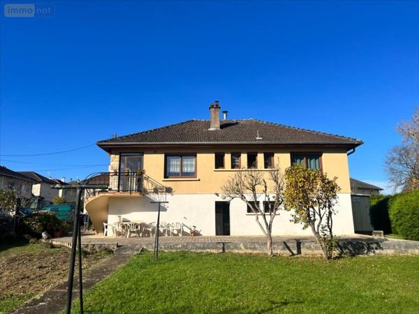 Maison individuelle à vendre à Vesoul en Haute-Saône (70000), ref : 1090016