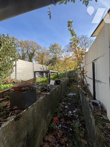 Amiénoise à rénover quartier Montières avec jardin