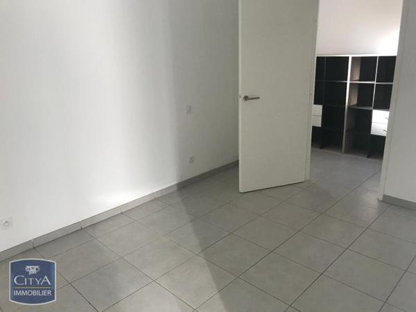 Appartement à louer 3 pièces 66.97m² Fréjus (83600)