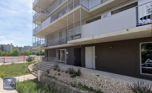 Appartement à louer 4 pièces 74.22m²