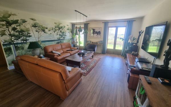 Maison à vendre    4 pièces • 156 m2 Saint-Yrieix-la-Perche