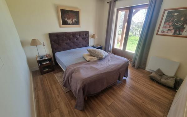 Maison à vendre    4 pièces • 156 m2 Saint-Yrieix-la-Perche