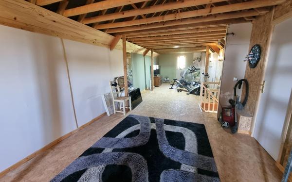 Maison à vendre    4 pièces • 156 m2 Saint-Yrieix-la-Perche