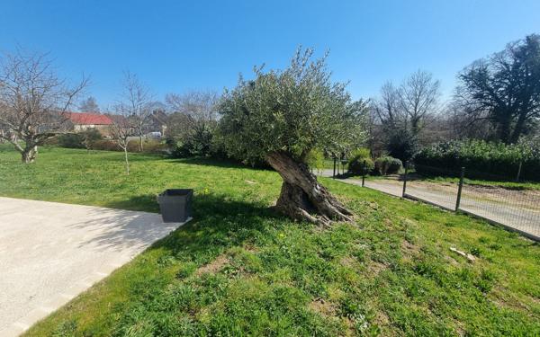 Maison à vendre    4 pièces • 156 m2 Saint-Yrieix-la-Perche
