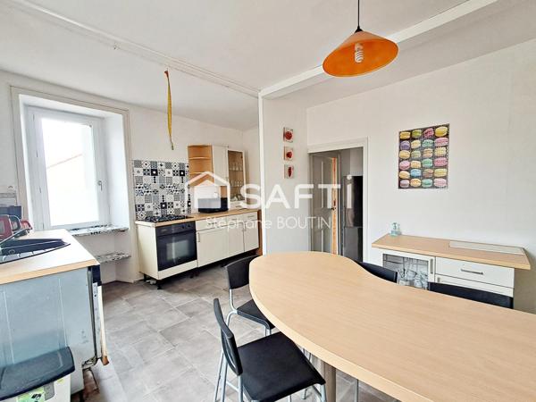 Ancien local commercial avec vaste habitation – Idéal investisseur ou projet de vie