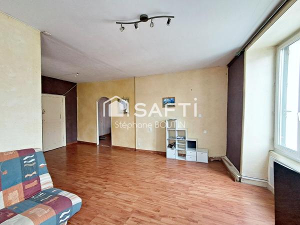 Ancien local commercial avec vaste habitation – Idéal investisseur ou projet de vie