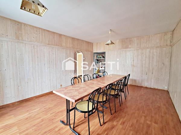 Ancien local commercial avec vaste habitation – Idéal investisseur ou projet de vie