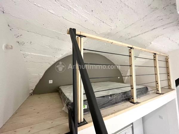 Location                                                      Appartement
                        
                     3 pièces                      36 m2                     à Clermont-Ferrand