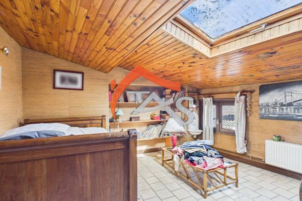 Vente                                                      Maison de ville
                        
                     5 pièces                      109 m2                     à Rive-de-Gier