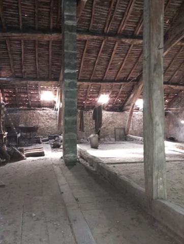 Yenne (73170) CENRE YENNE MAISON DE 550 M² AVEC COUR DE 100 M²