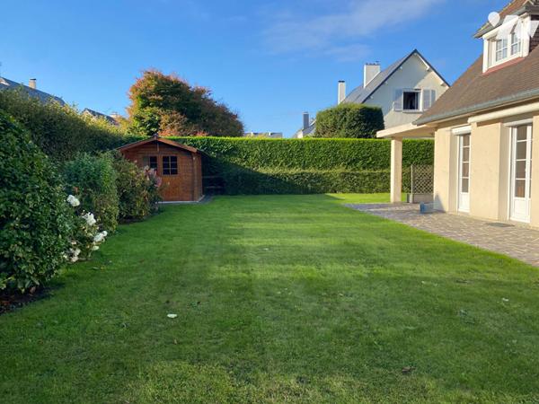 Maison Saint Lo 7 pièce(s) 174.73 m2