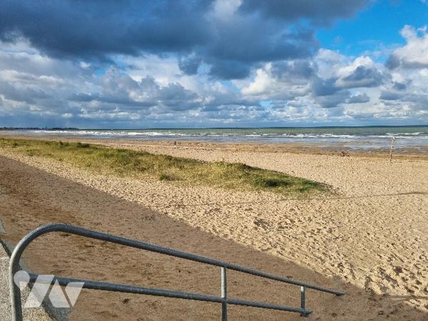 Maison d'habitation en deuxième rang de front de mer.