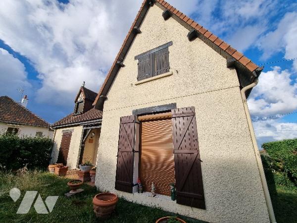 Maison d'habitation en deuxième rang de front de mer.