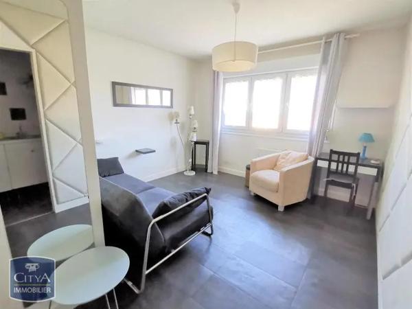 Appartement à louer 1 pièce 24m² Laon (02000)