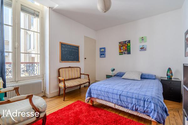 BORDEAUX TRIANGLE D'OR - Appartement de 80m² au calme avec ascenseur