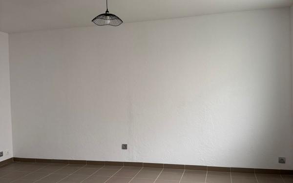 Appartement à louer    2 pièces • 61 m2 Castres