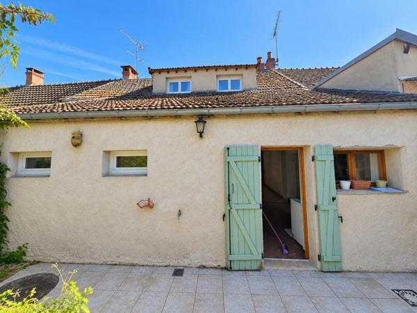 Maison 45 000 € Ainay-le-Vieil 4 p 96 m² DPE D