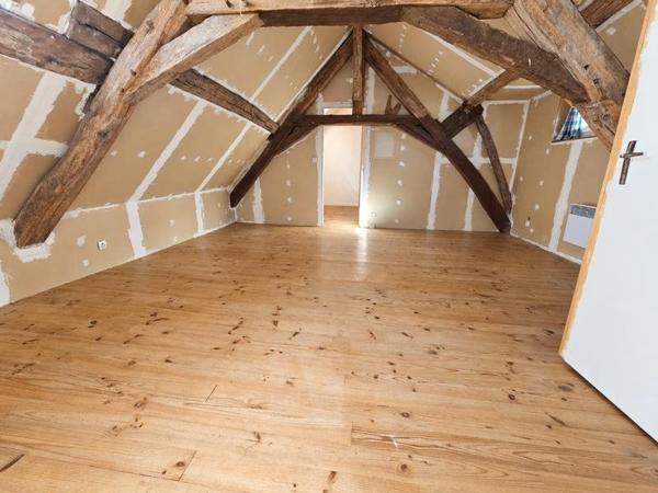 Maison 45 000 € Ainay-le-Vieil 4 p 96 m² DPE D