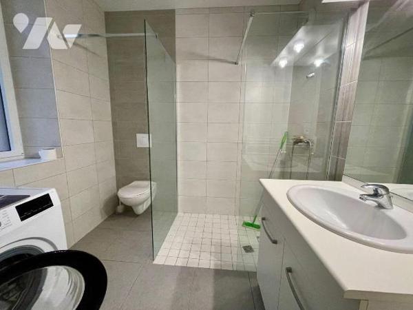 Appartement T1 loué, tout proche de la Gare à Vendre à Lannion (22300) en Côtes-d'Armor (22)
D...